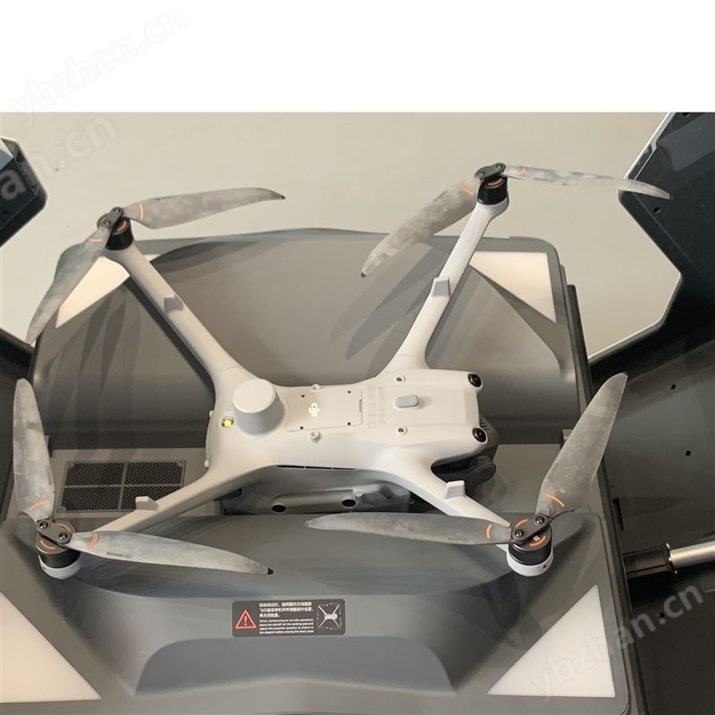 大疆機場 3 與無人機的全天候協作