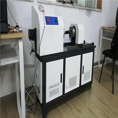 材料扭轉試驗機