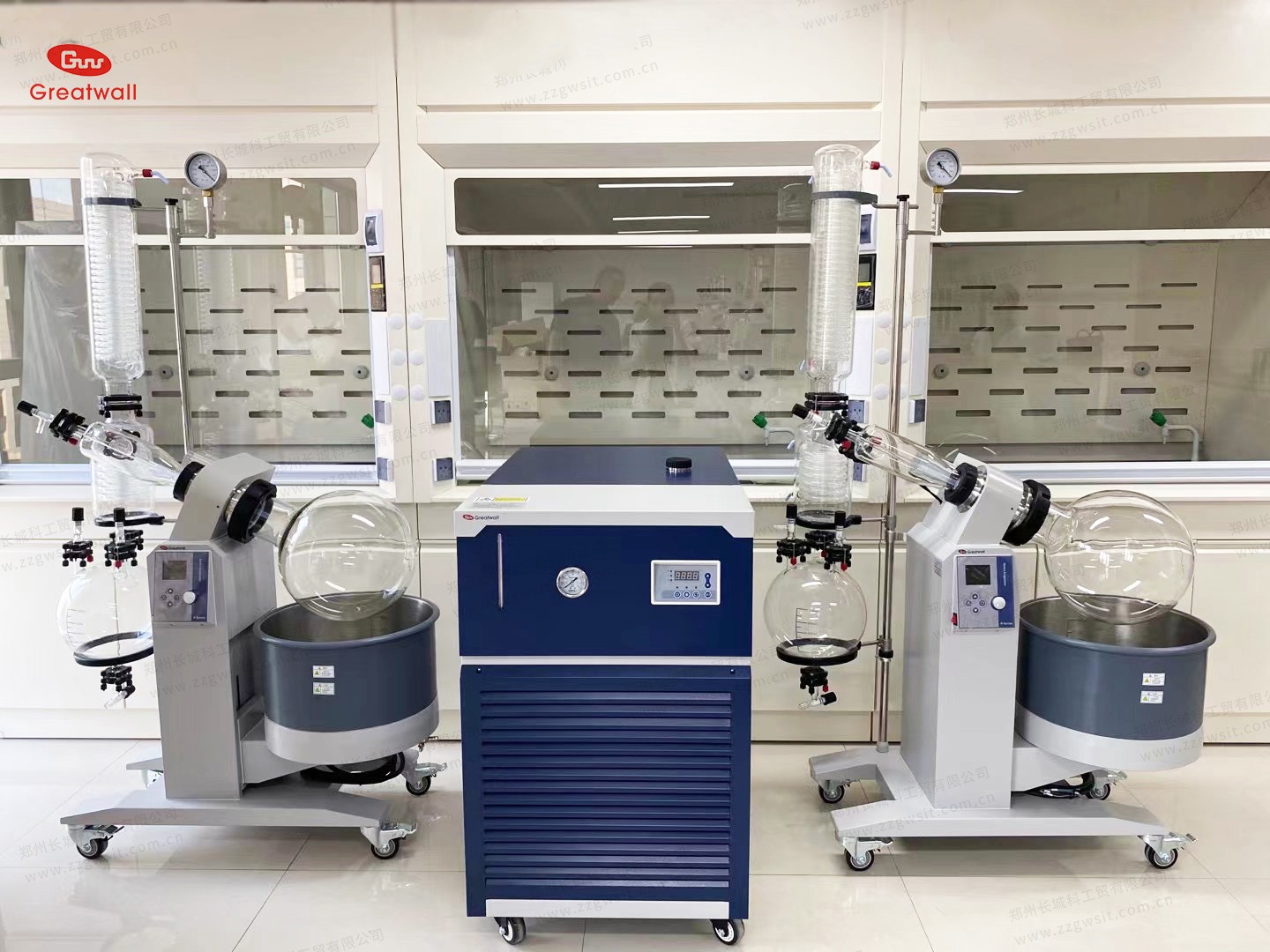 旋轉(zhuǎn)蒸發(fā)儀選購(gòu)指南：從實(shí)驗(yàn)室需求到設(shè)備配置的關(guān)鍵要點(diǎn)