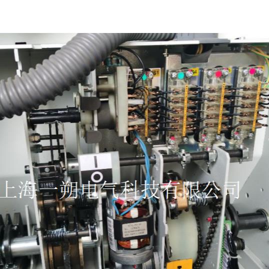 断路器位置辅助触点